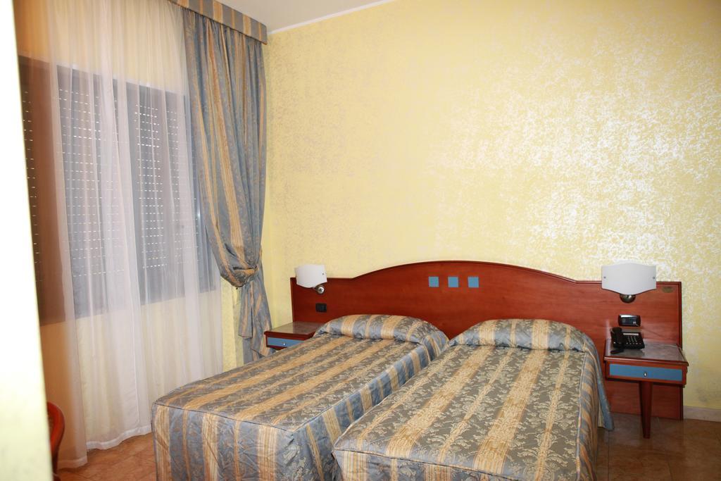 Hotel San Giuseppe - Cityhotel Catanzaro Pokoj fotografie